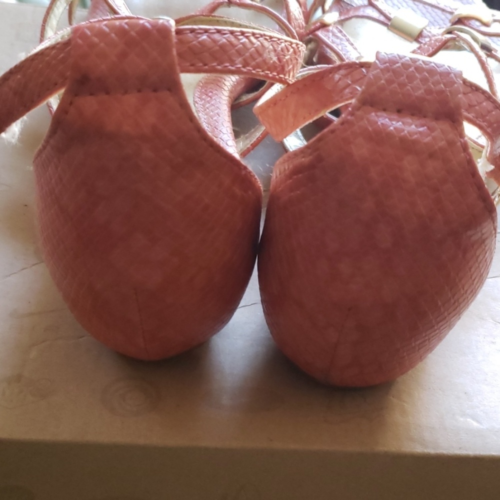 Sandals - Picture 3 of 3